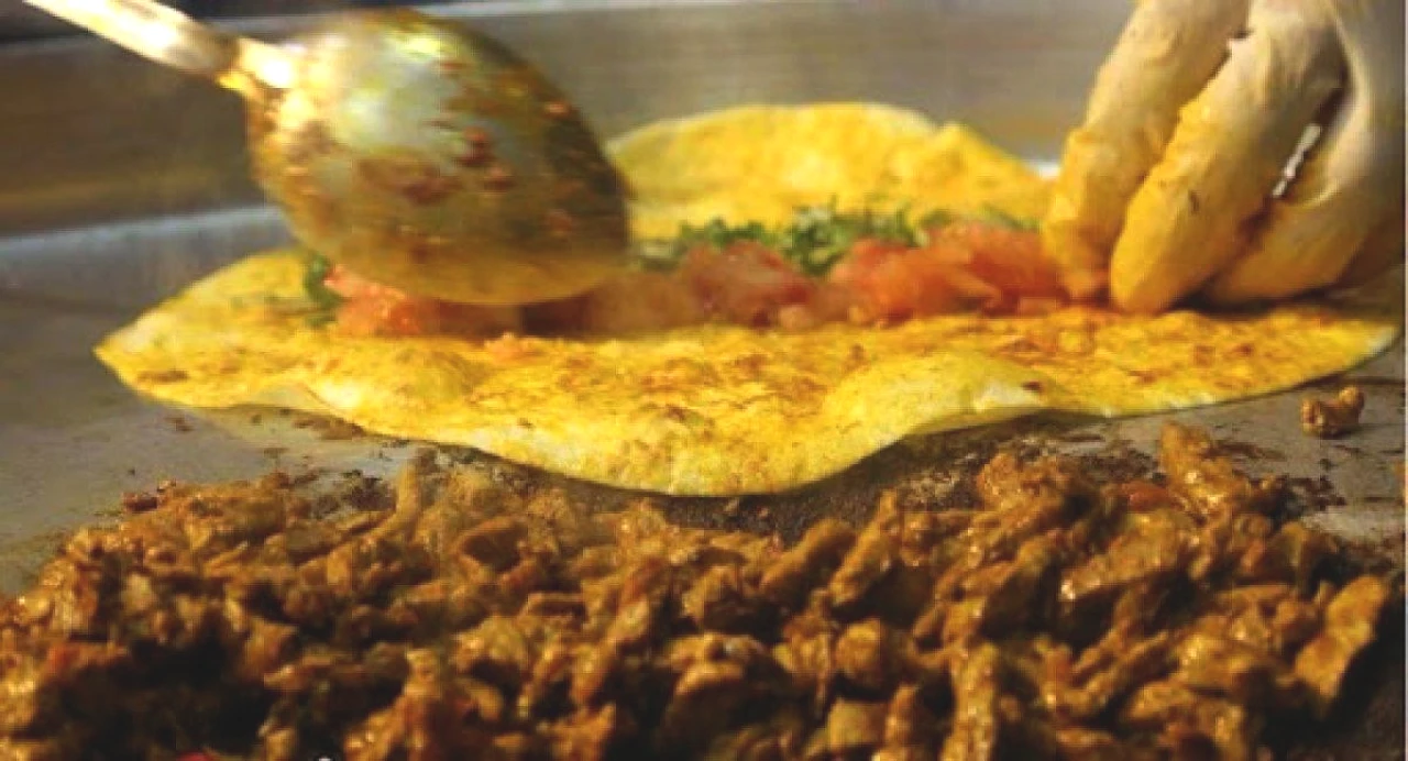 Evde Mersin Usulü Tantuni! Lezzetin Sırrı Haşlanan Ette ve Yağlı Lavaşta